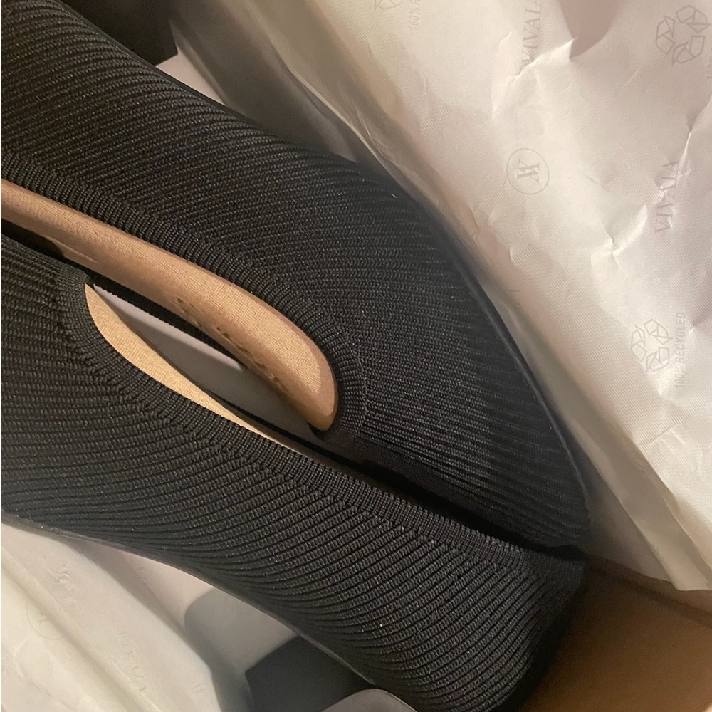 NIB Vivaia Melody 2.0 Sz 10 41.5 Square-Toe Black Heels - Picture 9 of 16